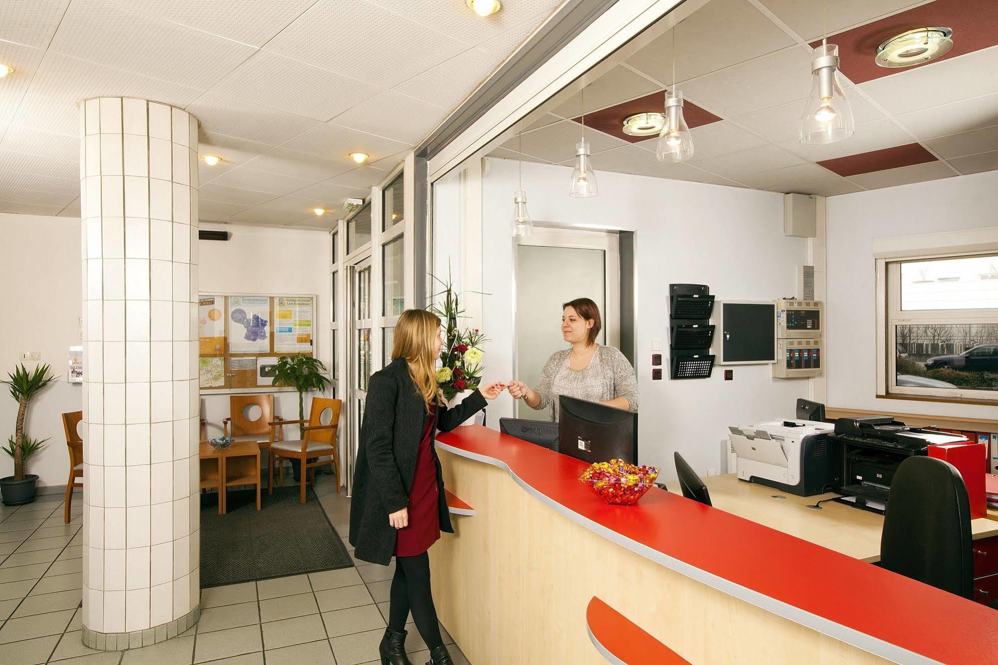 Sejours & Affaires Grenoble Marie Curie Aparthotel Exterior photo